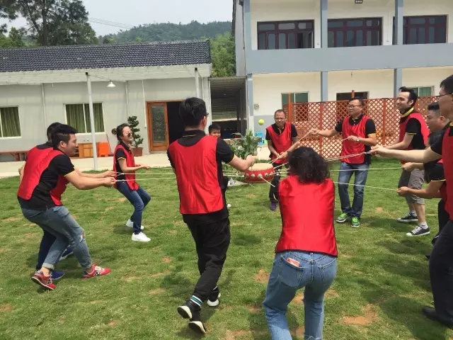 “向梦想出发” bti体育销售团建活动完善绽放